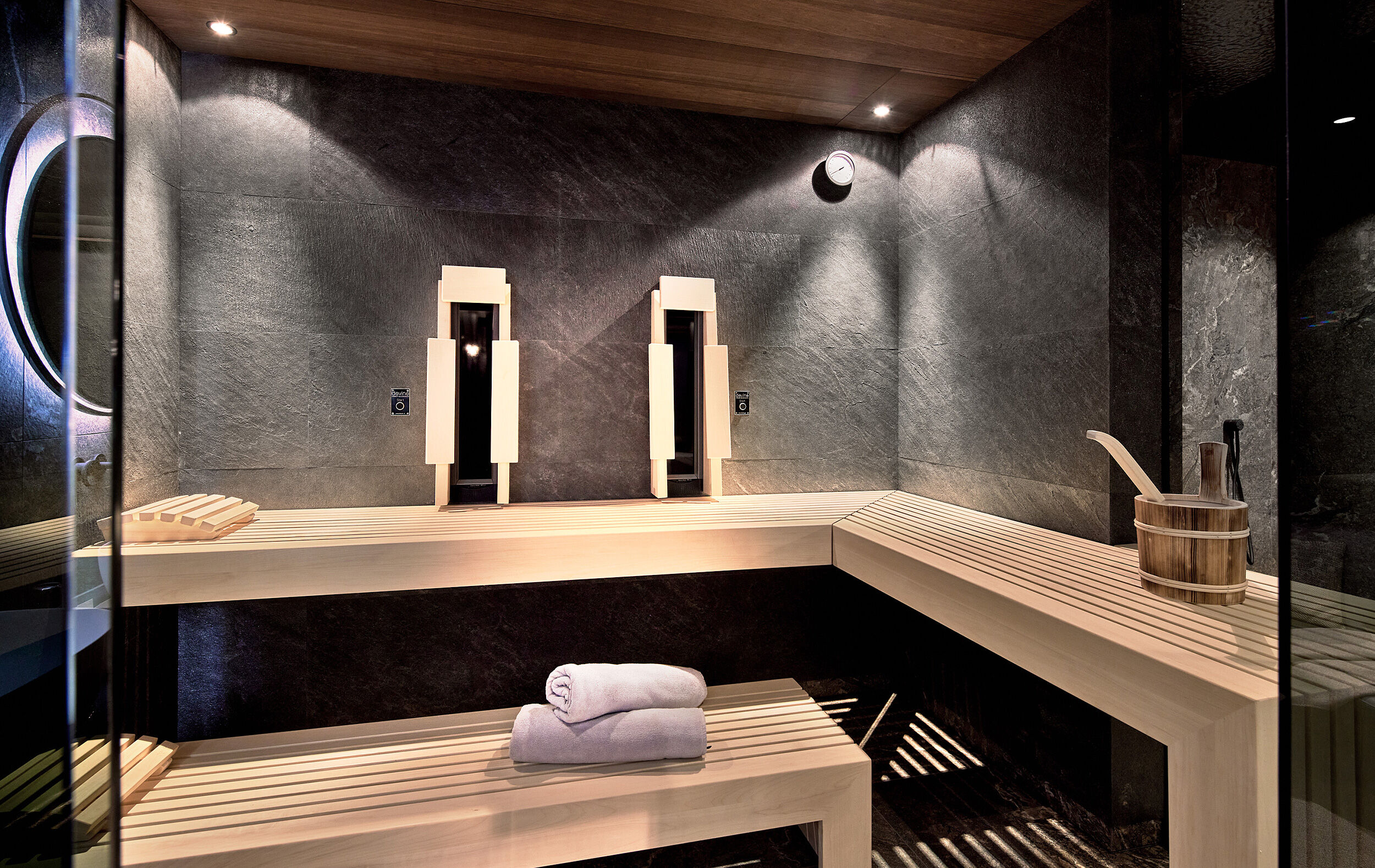 Luxury-Suite - Finnische Sauna mit Infrarot